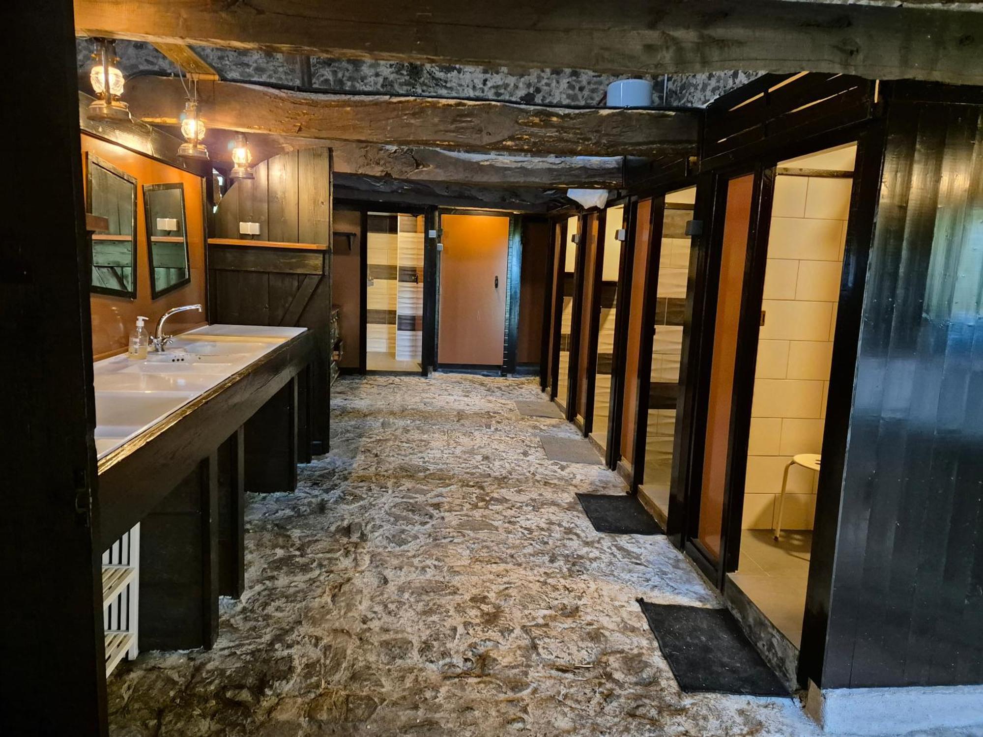 Unique Room With Great View In A Former Old Barn Troche Exterior foto